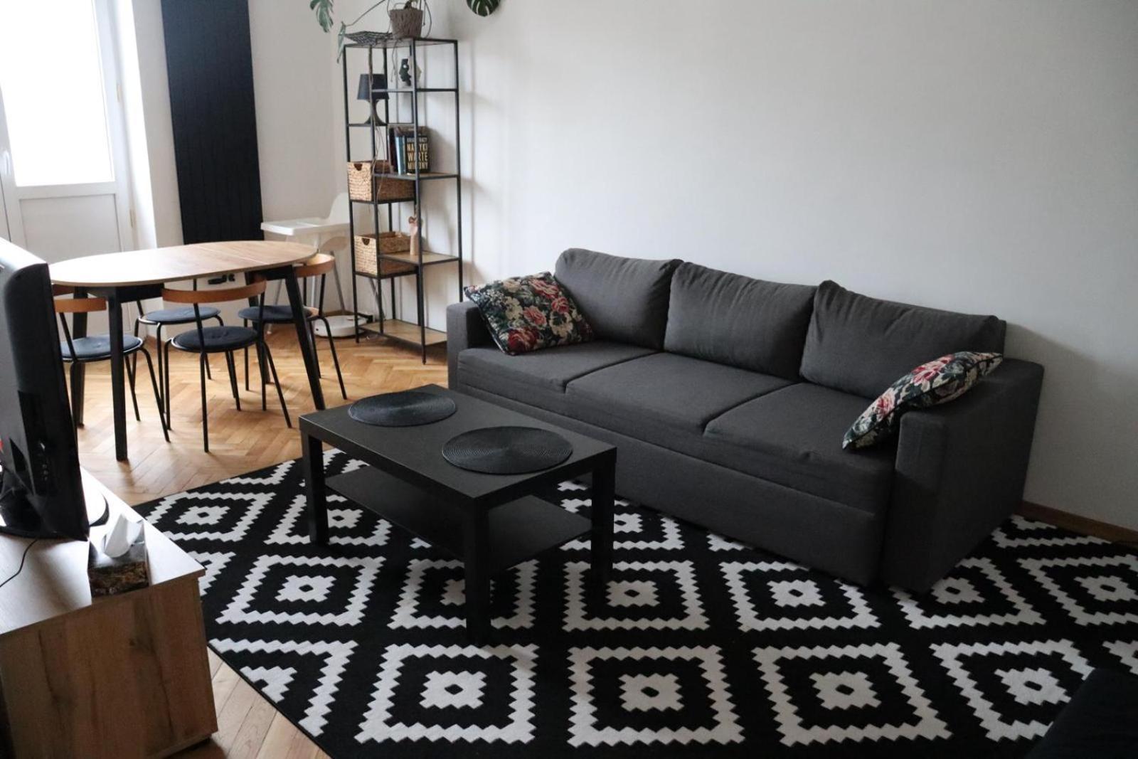 Ohmyhome - Plac Pieciu Rogow - Centrum Warsaw Exterior photo